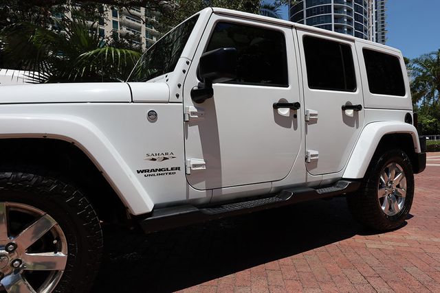2017 Jeep Wrangler Unlimited Sahara 4x4 - 23025064 - 21