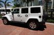 2017 Jeep Wrangler Unlimited Sahara 4x4 - 23025064 - 3