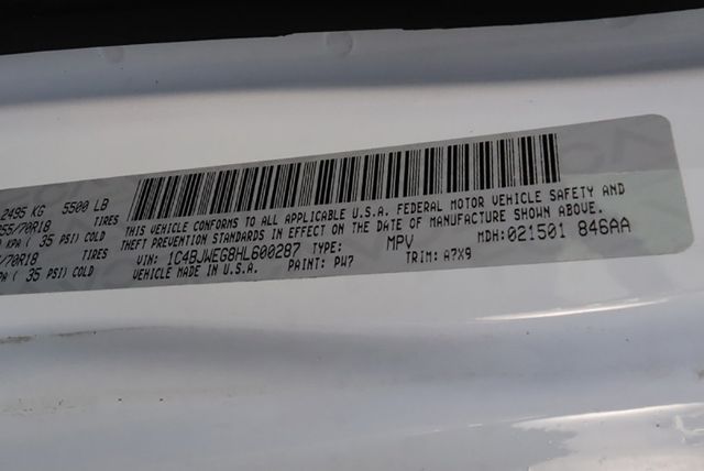 2017 Jeep Wrangler Unlimited Sahara 4x4 - 23025064 - 58