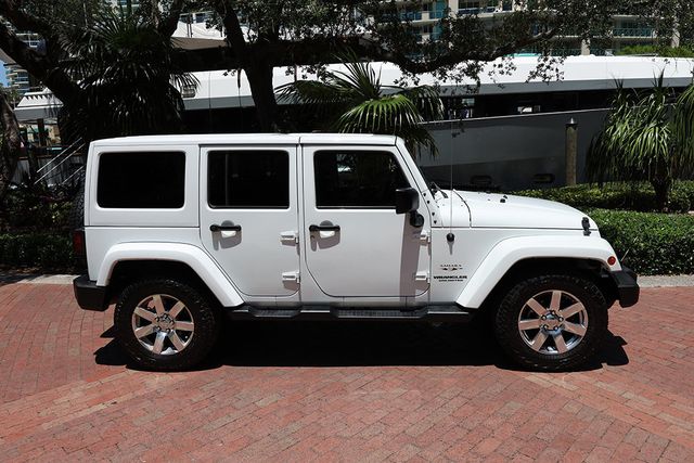 2017 Jeep Wrangler Unlimited Sahara 4x4 - 23025064 - 61