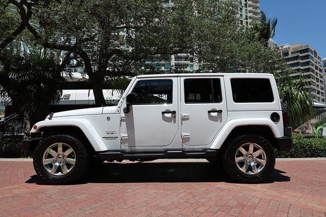 2017 Jeep Wrangler Unlimited Sahara 4x4 - 23025064 - 64