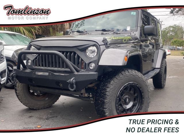 2017 Jeep Wrangler Unlimited Sahara 4x4 - 22967619 - 0