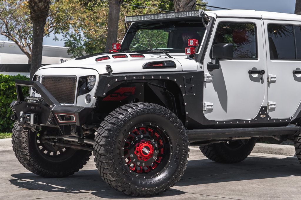2017 Jeep Wrangler Unlimited Sahara photo 2