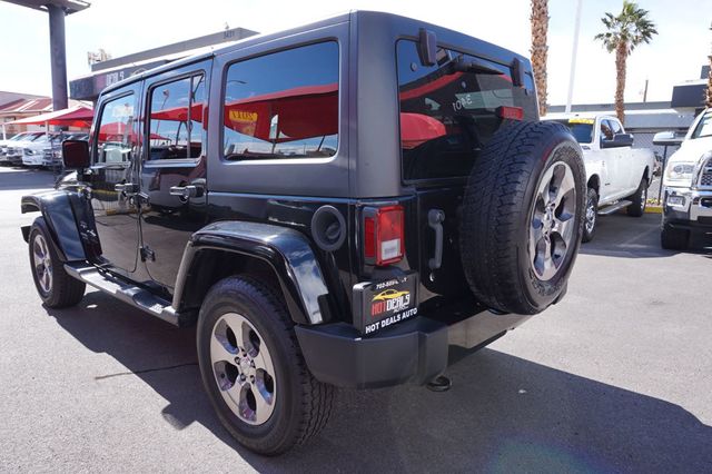 2017 Jeep Wrangler Unlimited SAHARA, 4X4, HARD TOP, CLOTH SEATS, RUNNING BOARDS - 22987085 - 9