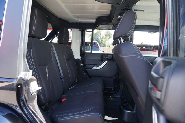 2017 Jeep Wrangler Unlimited SAHARA, 4X4, HARD TOP, CLOTH SEATS, RUNNING BOARDS - 22987085 - 14