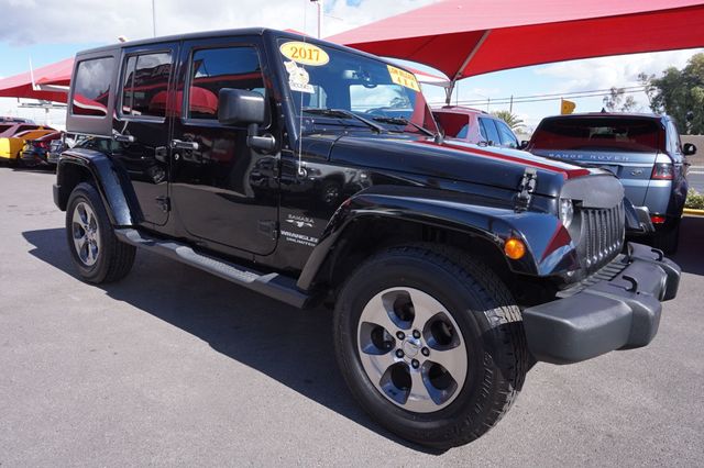 2017 Jeep Wrangler Unlimited SAHARA, 4X4, HARD TOP, CLOTH SEATS, RUNNING BOARDS - 22987085 - 5