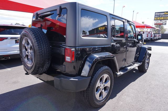 2017 Jeep Wrangler Unlimited SAHARA, 4X4, HARD TOP, CLOTH SEATS, RUNNING BOARDS - 22987085 - 8