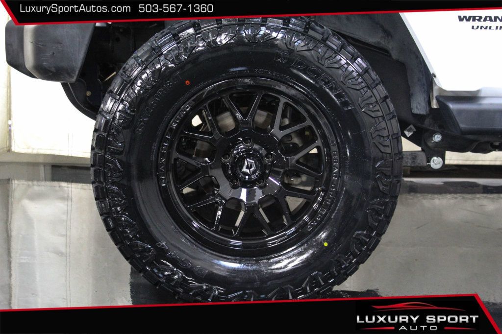 2017 Jeep Wrangler Unlimited Sahara LIFTED LOW 79,000 Miles NEW 35's Premium Wheels - 22386802 - 12