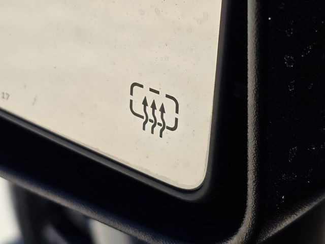 2017 Jeep Wrangler Unlimited Smoky Mountain 4x4 - 22932754 - 27