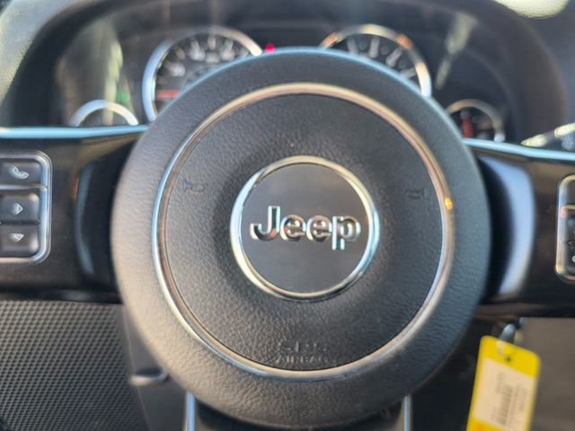 2017 Jeep Wrangler Unlimited Smoky Mountain 4x4 - 22932754 - 30