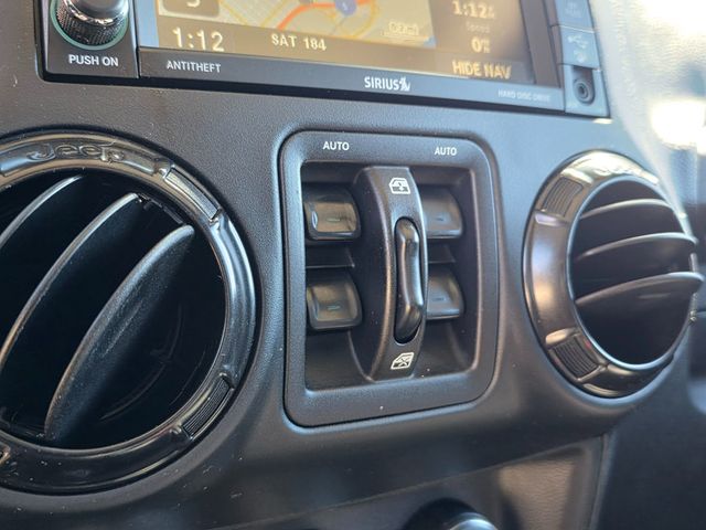 2017 Jeep Wrangler Unlimited Smoky Mountain 4x4 - 22932754 - 33