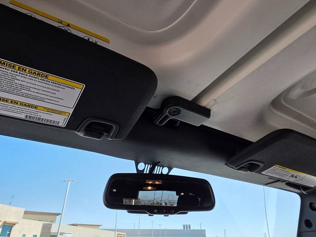 2017 Jeep Wrangler Unlimited Smoky Mountain 4x4 - 22932754 - 41