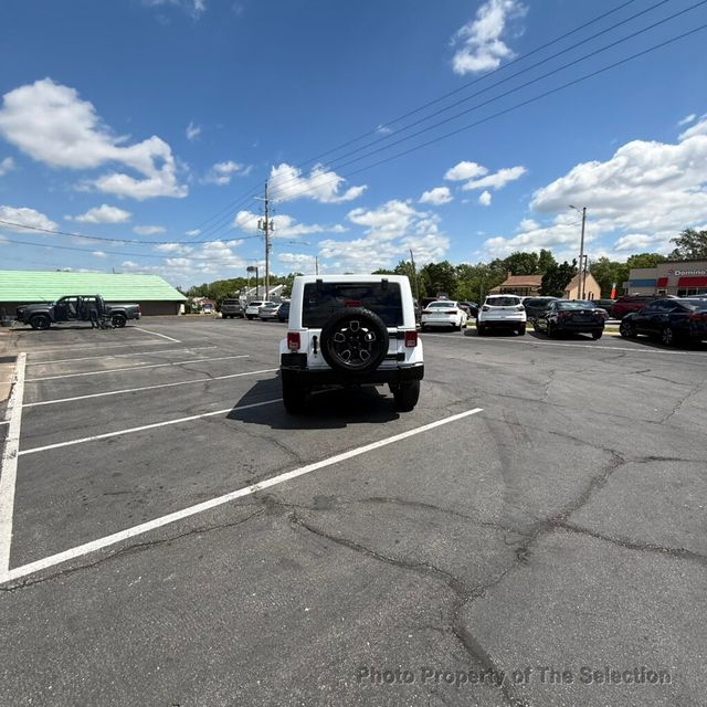 2017 Jeep Wrangler Unlimited SMOKY MOUNTAIN EDITION 4x4 W/COLOR MATCH 3-PIECE HARD TOP - 23017547 - 11