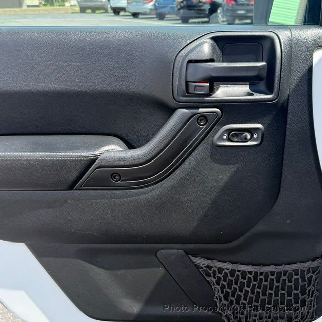 2017 Jeep Wrangler Unlimited SMOKY MOUNTAIN EDITION 4x4 W/COLOR MATCH 3-PIECE HARD TOP - 23017547 - 21