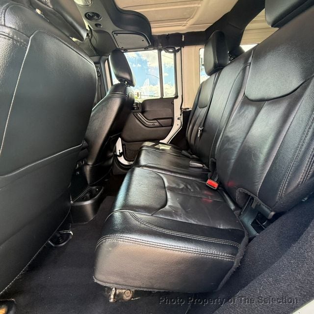 2017 Jeep Wrangler Unlimited SMOKY MOUNTAIN EDITION 4x4 W/COLOR MATCH 3-PIECE HARD TOP - 23017547 - 37