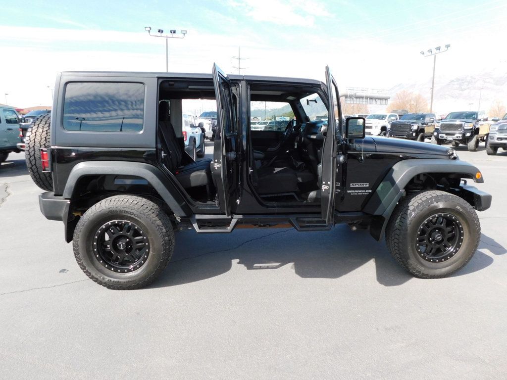 2017 Jeep Wrangler Unlimited SPORT - 22436965 - 24