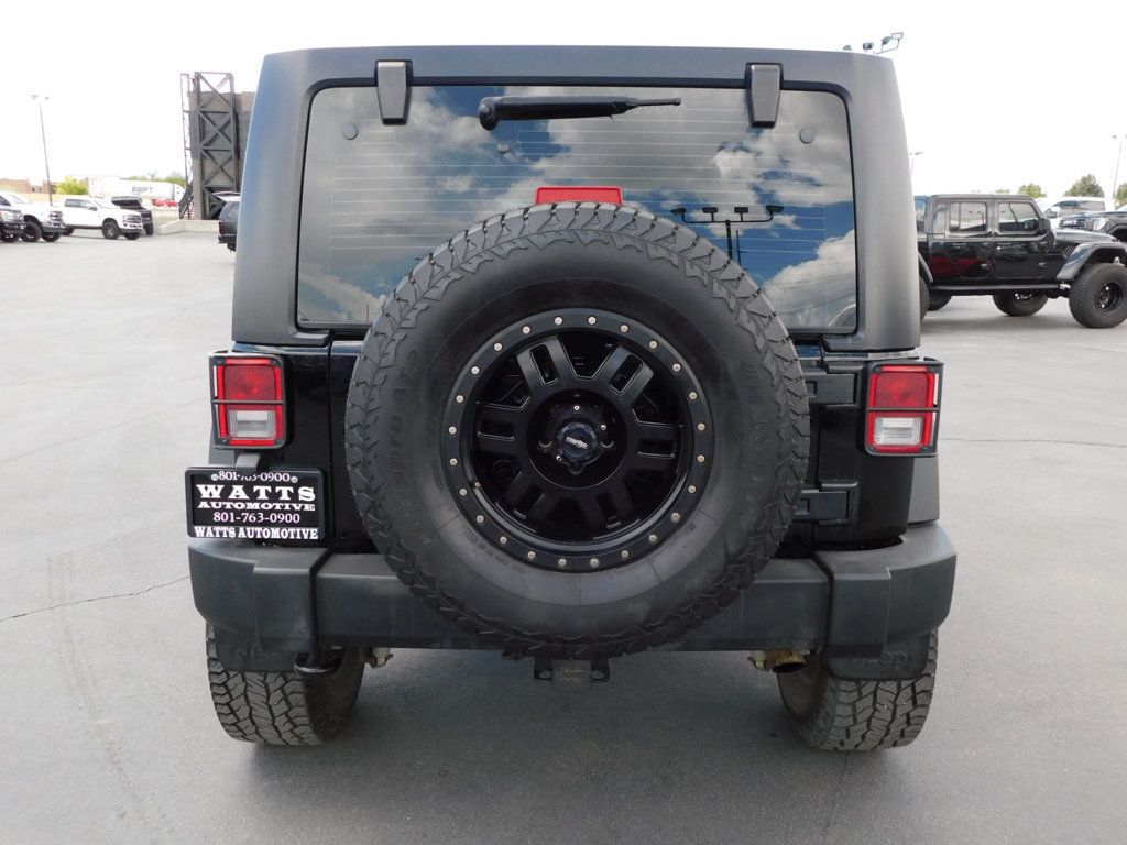 2017 Jeep Wrangler Unlimited SPORT - 22436965 - 8