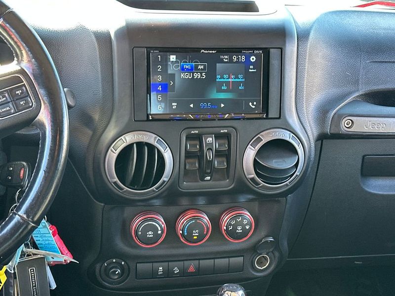 2017 Jeep Wrangler Unlimited Sport 4x4 - 22952136 - 15