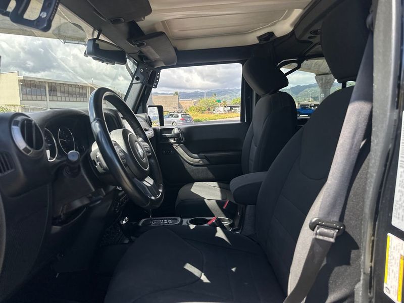 2017 Jeep Wrangler Unlimited Sport 4x4 - 23009035 - 12