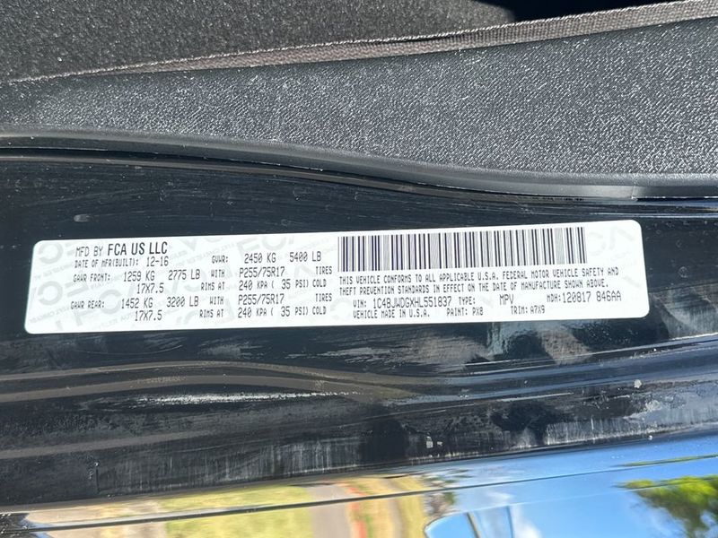 2017 Jeep Wrangler Unlimited Sport 4x4 - 23009035 - 20