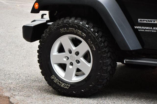 2017 Jeep Wrangler Unlimited Sport 4x4 - 23022950 - 11