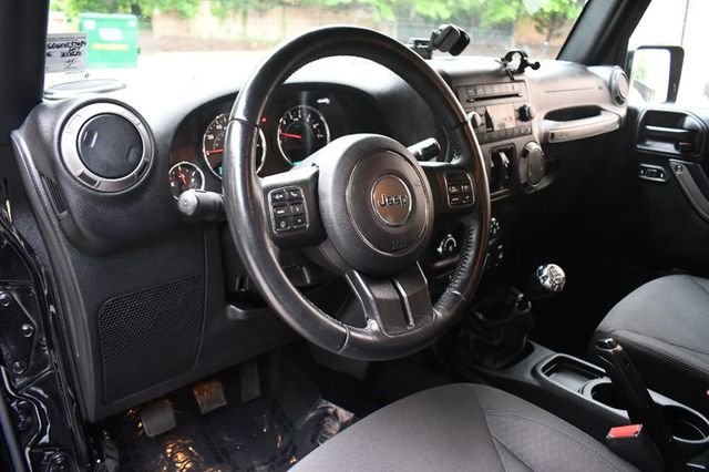 2017 Jeep Wrangler Unlimited Sport 4x4 - 23022950 - 16