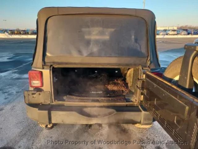 2017 Jeep Wrangler Unlimited Sport 4x4 - 22985505 - 9