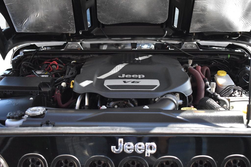 2017 Jeep Wrangler Unlimited Sport 4x4 - 22923586 - 11