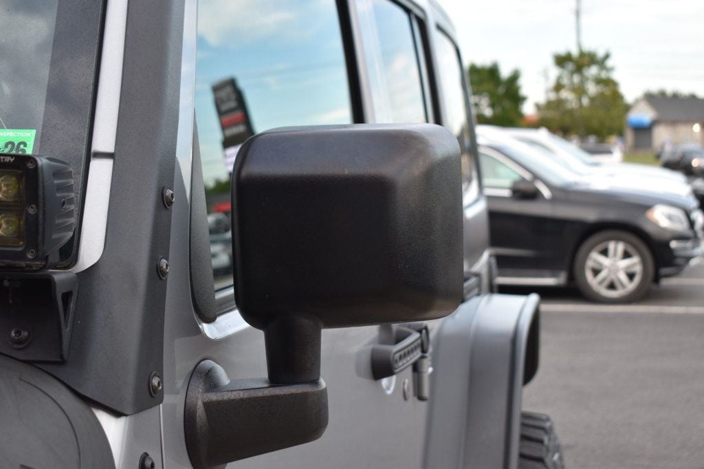 2017 Jeep Wrangler Unlimited Sport 4x4 - 22923586 - 44
