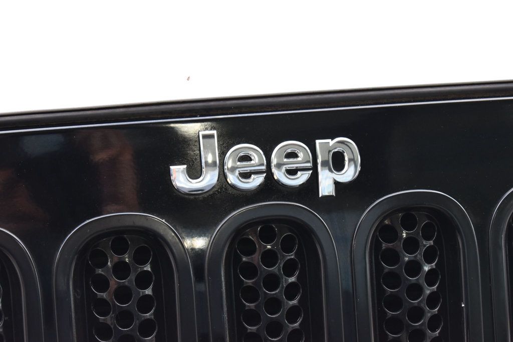 2017 Jeep Wrangler Unlimited Sport 4x4 - 22923586 - 49