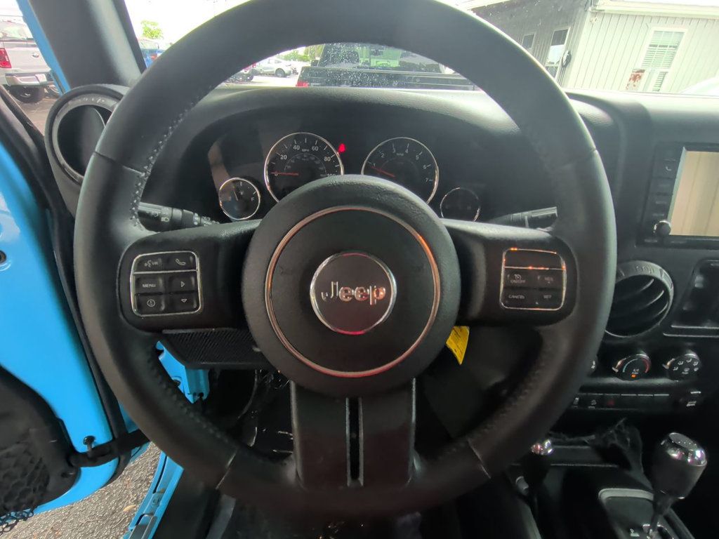 Jeep Wrangler Unlimited Sport 4x4 photo 15