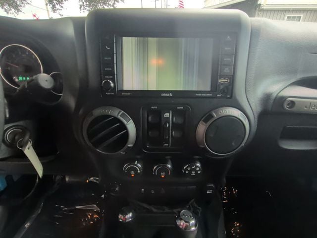 2017 Jeep Wrangler Unlimited Sport 4x4 - 23039185 - 16