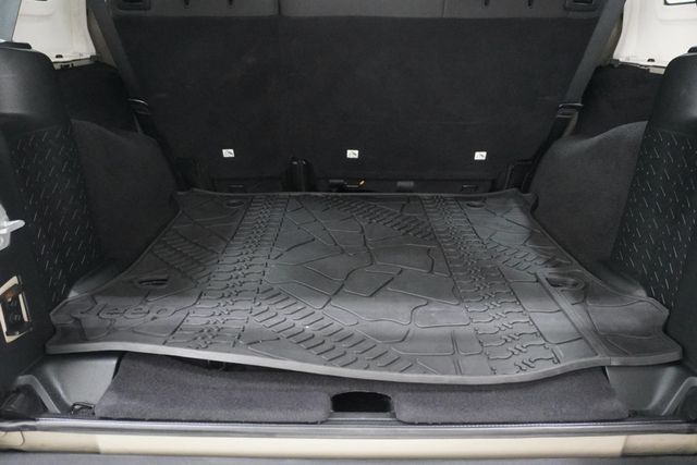 2017 Jeep Wrangler Unlimited Sport 4x4 - 22902373 - 21