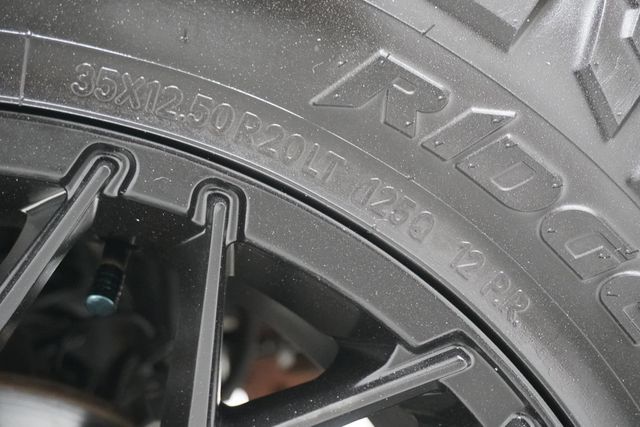 2017 Jeep Wrangler Unlimited Sport 4x4 - 22902373 - 23