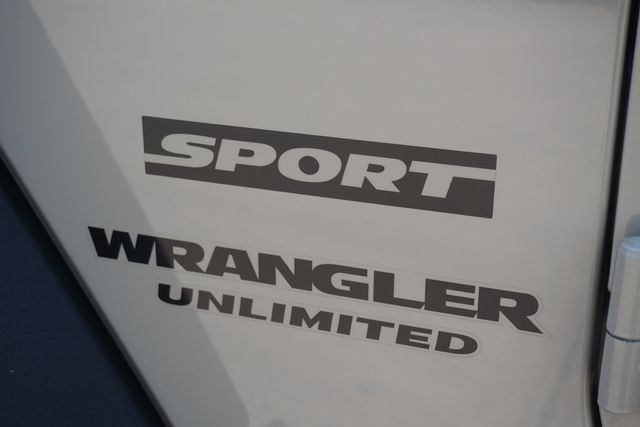 2017 Jeep Wrangler Unlimited Sport 4x4 - 22902373 - 8