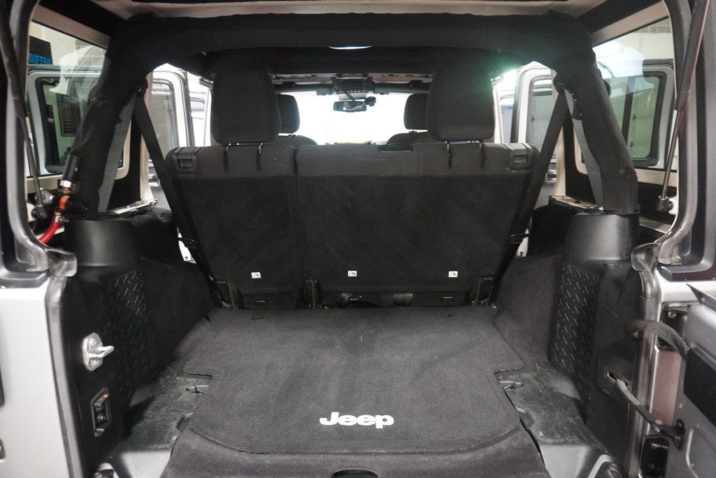 2017 Jeep Wrangler Unlimited Sport photo 8