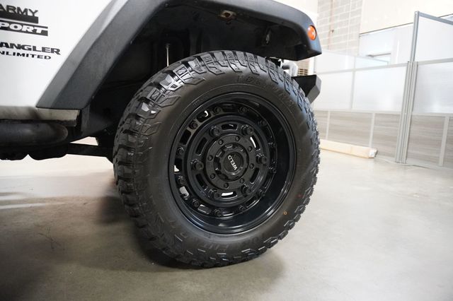 2017 Jeep Wrangler Unlimited Sport 4x4 - 23017910 - 4