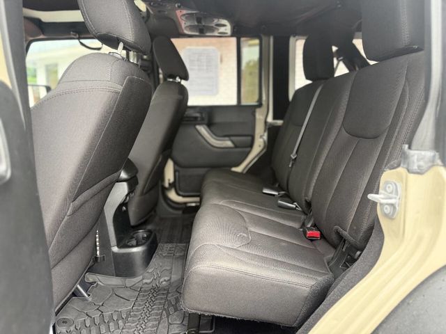 2017 Jeep Wrangler Unlimited Sport 4x4 - 23073757 - 9