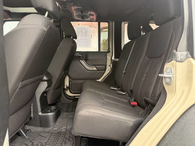 2017 Jeep Wrangler Unlimited Sport 4x4 - 23073757 - 11