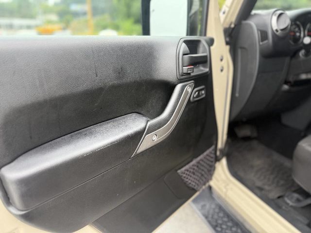 2017 Jeep Wrangler Unlimited Sport 4x4 - 23073757 - 12