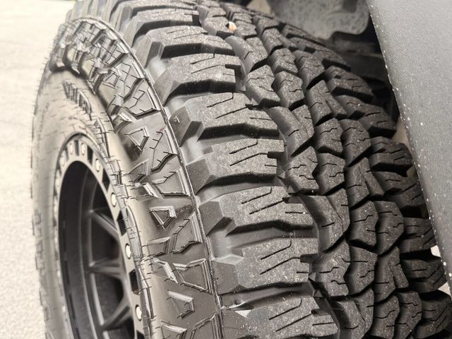 2017 Jeep Wrangler Unlimited Sport 4x4 - 23073757 - 17