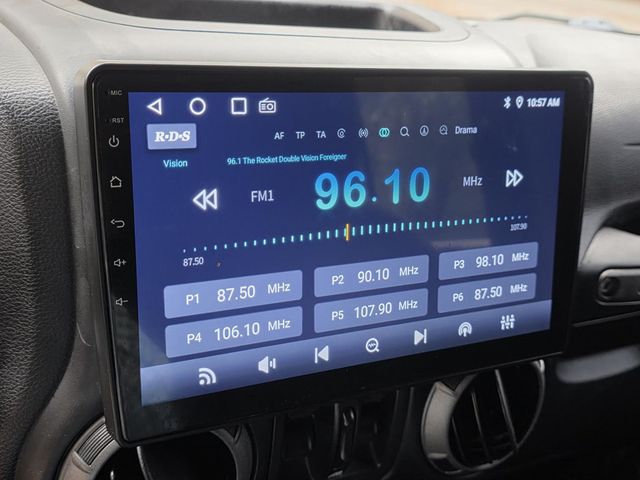 2017 Jeep Wrangler Unlimited Sport 4x4 - 22972916 - 11