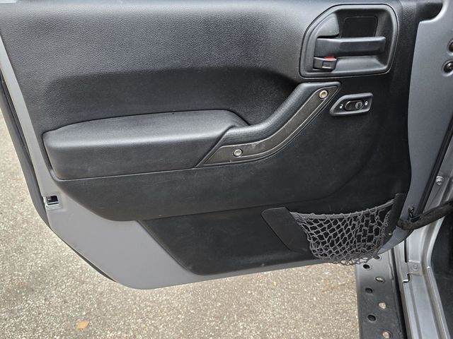 2017 Jeep Wrangler Unlimited Sport 4x4 - 22972916 - 24