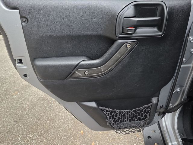 2017 Jeep Wrangler Unlimited Sport 4x4 - 22972916 - 25