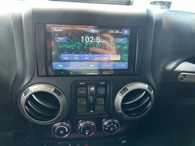 2017 Jeep Wrangler Unlimited Sport 4x4 - 23021366 - 11