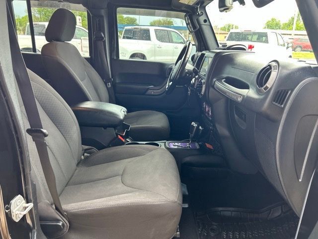 2017 Jeep Wrangler Unlimited Sport 4x4 - 23021366 - 13