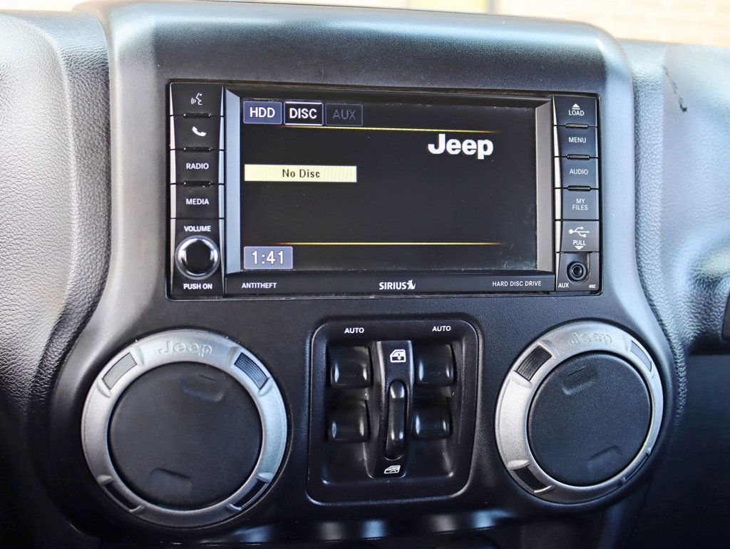 2017 Jeep Wrangler Unlimited Sport 4x4 - 22928076 - 14