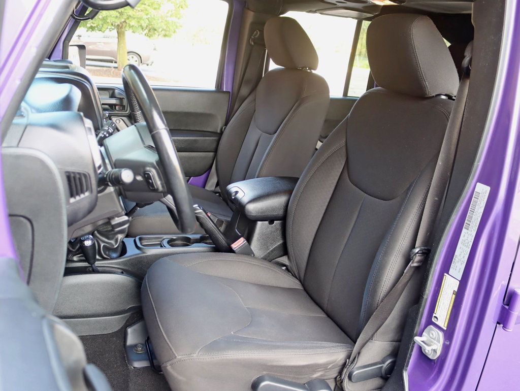 2017 Jeep Wrangler Unlimited Sport 4x4 - 22928076 - 19