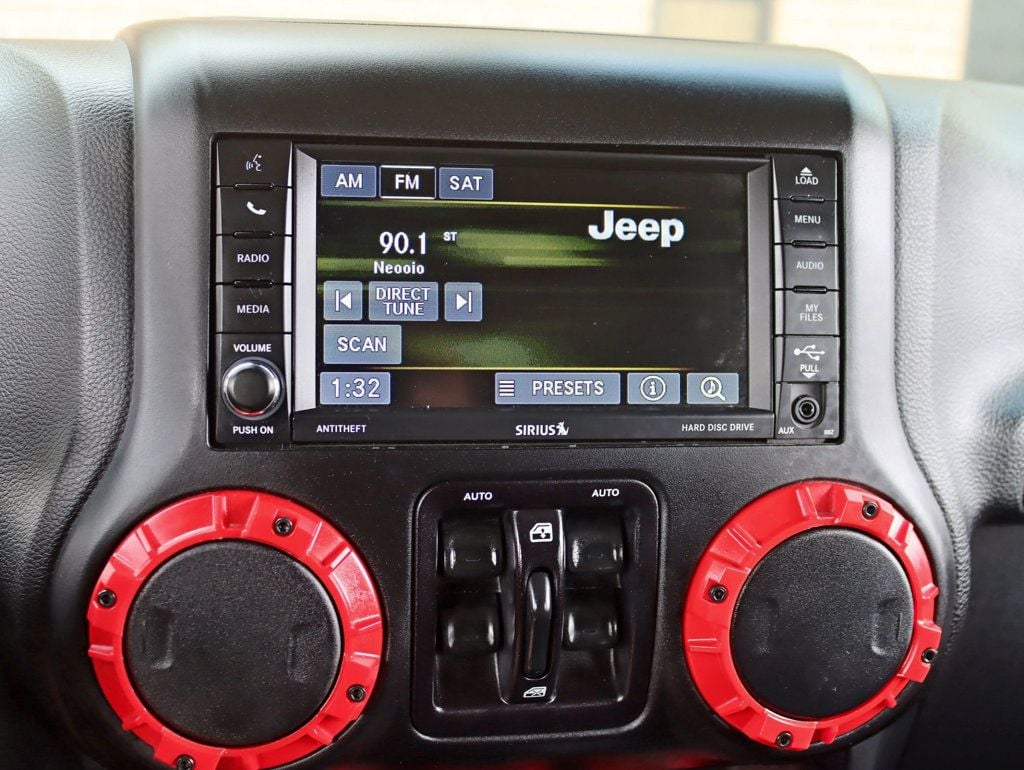2017 Jeep Wrangler Unlimited Sport 4x4 - 23014260 - 14