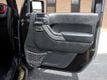 2017 Jeep Wrangler Unlimited Sport 4x4 - 23014260 - 24